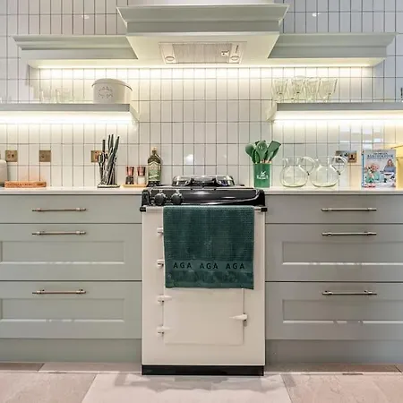 Hébergement de vacances Luxury Mews House In *