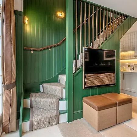 Casa de Férias Luxury Mews House In *